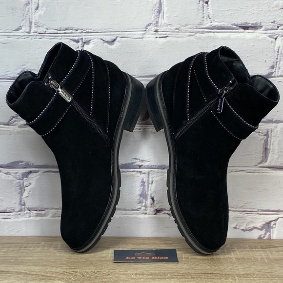 Blondo "Vital" waterproof black suede booties - Picture 5 of 9